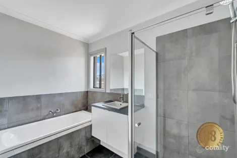 Property photo of 34 Rushmore Way Bonnie Brook VIC 3335