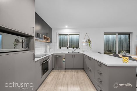 Property photo of 3/30 Horsham Road Oakdowns TAS 7019