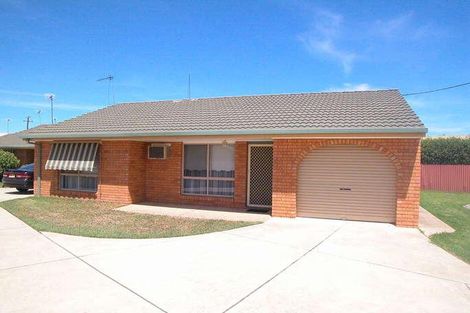 1/4 Bulolo St, Ashmont, NSW 2650