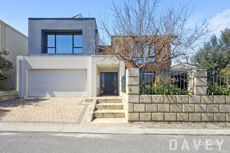 9a Weaponess Rd, Scarborough, WA 6019