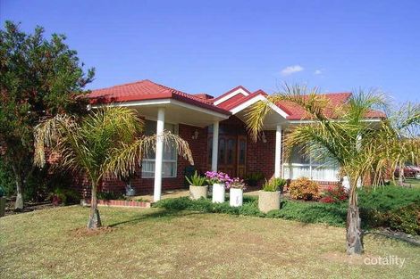 Property photo of 10 Riverview Terrace Wodonga VIC 3690