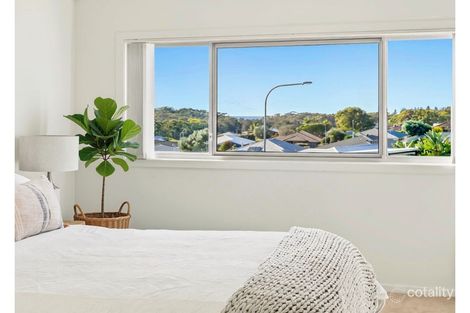 Property photo of 2 Hillside Terrace Black Head NSW 2430