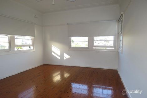Property photo of 10 Bringelly Avenue Pendle Hill NSW 2145