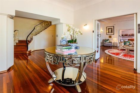 Property photo of 19 Alexander Drive Menora WA 6050
