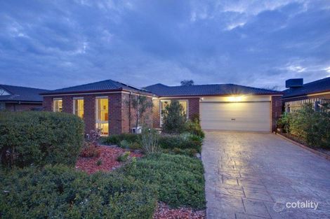 33 Pioneer Way, Kilsyth South, VIC 3137