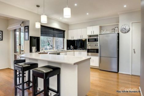 Property photo of 66 Wagstaff Drive Mill Park VIC 3082
