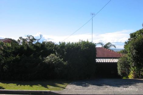 9 Peak St, Bateau Bay, NSW 2261