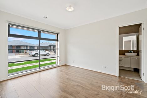 Property photo of 10 Purcell Street Doreen VIC 3754