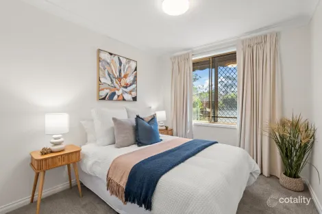 Property photo of 8/31 Cary Street Wyoming NSW 2250