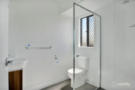 Property photo of 1/24 Grove Boulevard Mooloolah Valley QLD 4553