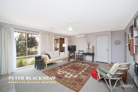 Property photo of 9 Beech Place Jerrabomberra NSW 2619