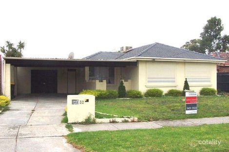 Property photo of 32 Peppercorn Parade Epping VIC 3076