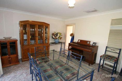 Property photo of 29 Bourkelands Drive Bourkelands NSW 2650