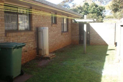 Property photo of 1/69 Ruthven Street Harlaxton QLD 4350