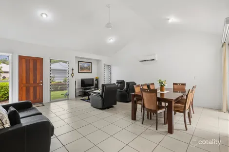 Property photo of 2 Grand Parade Parrearra QLD 4575