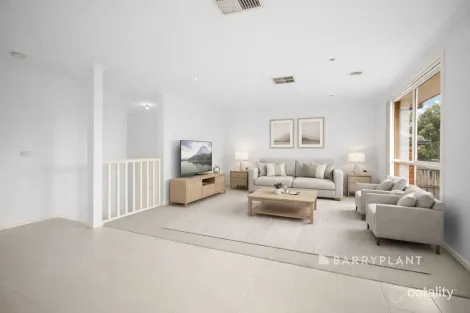 Property photo of 38 Nickell Court Drouin VIC 3818