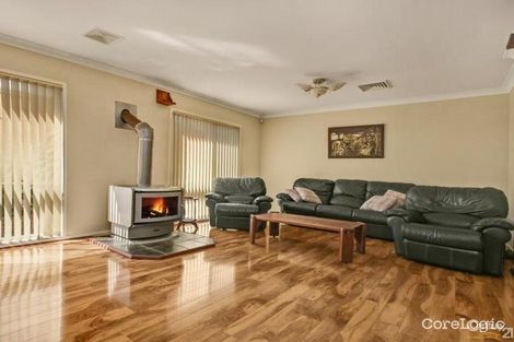 Property photo of 24 Honeyoak Drive Aberglasslyn NSW 2320