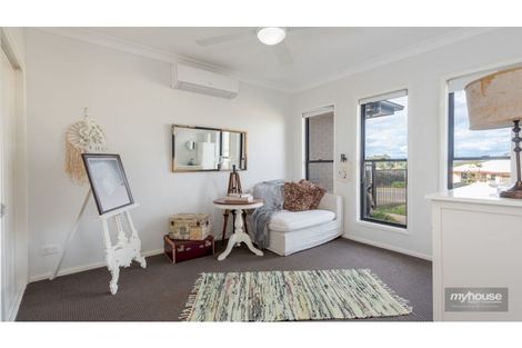 Property photo of 11 Kurrajong Court Meringandan West QLD 4352
