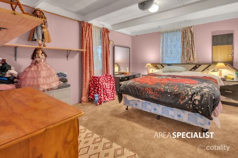 Property photo of 5 Ainsleigh Court Cranbourne VIC 3977