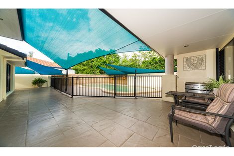 Property photo of 10 Oyster Cove Promenade Helensvale QLD 4212