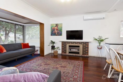 32 Sawle Rd, Hamilton Hill, WA 6163