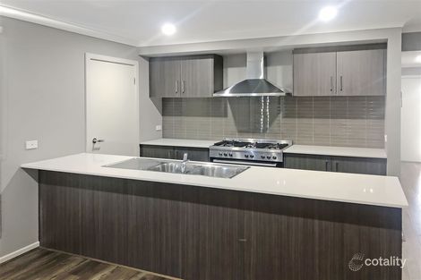 Property photo of 46 Polly Parade Tarneit VIC 3029