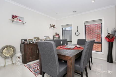 Property photo of 33 Jonesfield Street Craigieburn VIC 3064