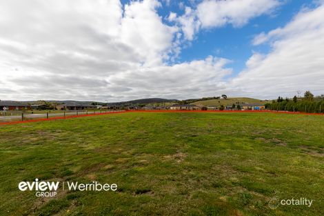 Property photo of 1 Wedgetail Drive Whittlesea VIC 3757