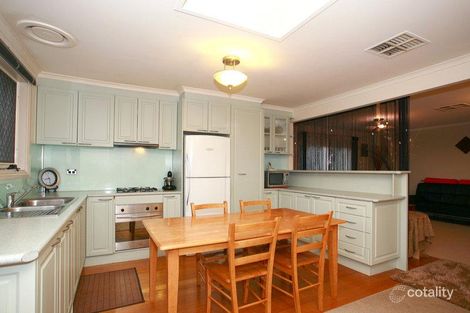 Property photo of 5 Scotsburn Way Endeavour Hills VIC 3802