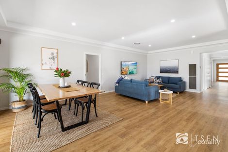 Property photo of 27 Camden Way Strathfieldsaye VIC 3551