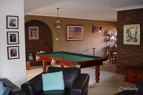 Property photo of 18 Wallaroo Square Werribee VIC 3030