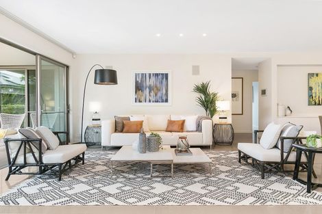 Property photo of 3 Peregrine Street Gledswood Hills NSW 2557