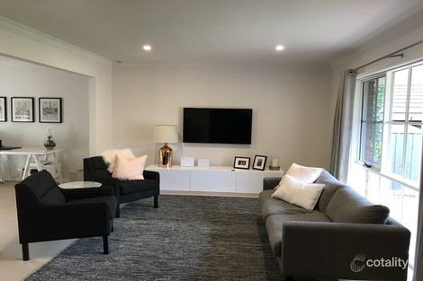 Property photo of 1 Hotham Court Mont Albert VIC 3127