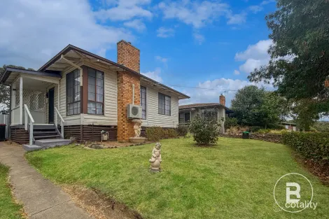 4 Montgomery St, Ararat, VIC 3377