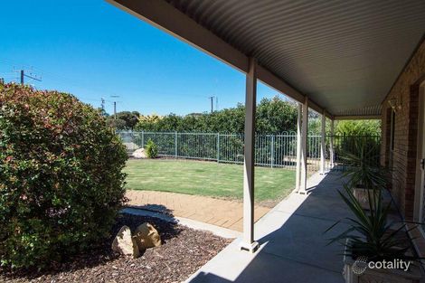 Property photo of 2 Fisher Drive Berri SA 5343
