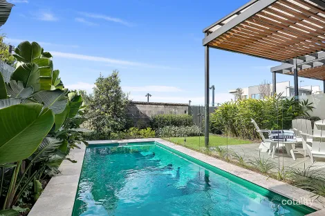 Property photo of 25 Cormorant Way Shell Cove NSW 2529