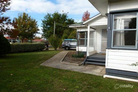 Property photo of 52 Malcolm Street Mansfield VIC 3722