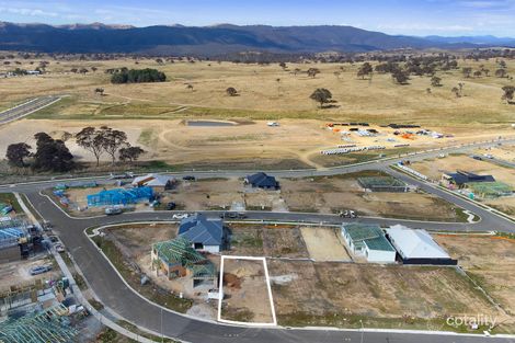 9 Letsona St, Googong, NSW 2620