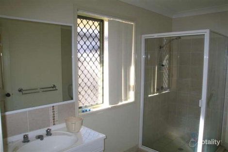 Property photo of 9 Red Gum Court Urraween QLD 4655