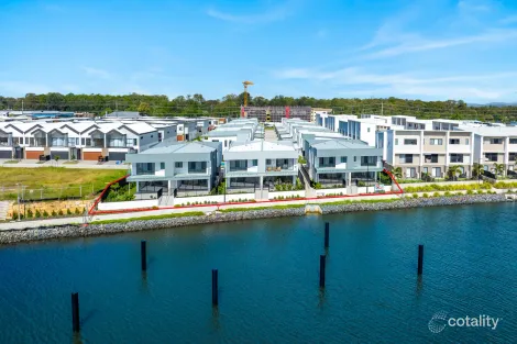 17/176 Marina Quays Bvd, Hope Island, QLD 4212