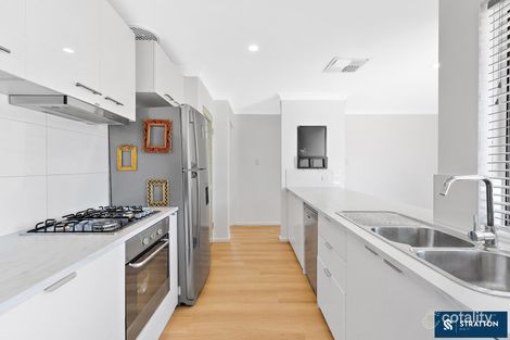 Property photo of 31 Durack Crescent Gosnells WA 6110