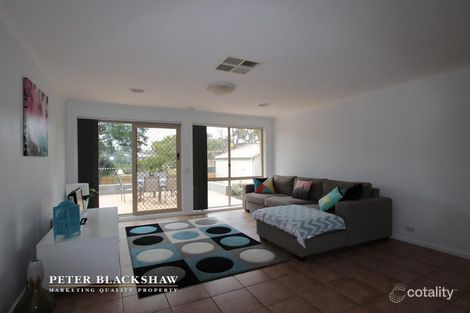 Property photo of 5 Cross Place Jerrabomberra NSW 2619