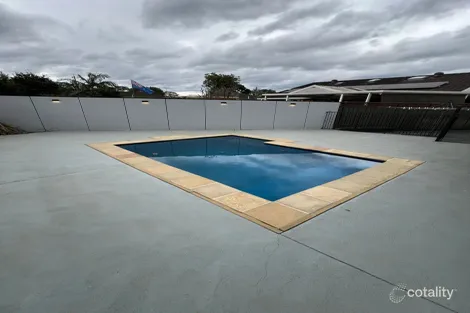 Property photo of 229 Nuwarra Road Moorebank NSW 2170