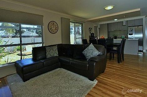 Property photo of 4 Arinya Close Ascot VIC 3551