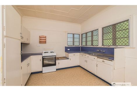 Property photo of 32 Thomasson Street Park Avenue QLD 4701