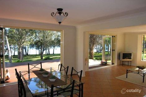 Property photo of 19 Kenneth Place Mannering Park NSW 2259