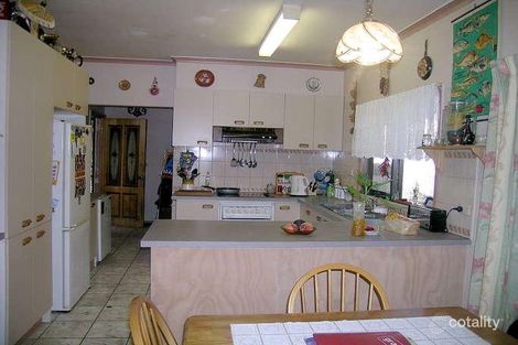 Property photo of 18 Bailey Court Springvale VIC 3171