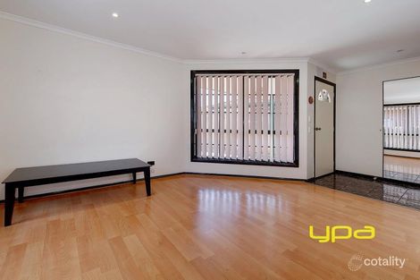 Property photo of 2/9 Berringa Court Meadow Heights VIC 3048