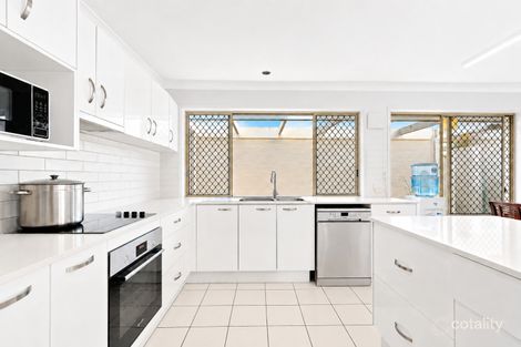 Property photo of 4 Griffith Court Forest Lake QLD 4078