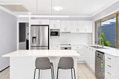 Property photo of 4 Griffith Court Forest Lake QLD 4078